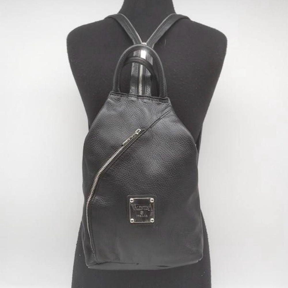 VALENTINA Black leather sling 💕 backpack/handbag/purse